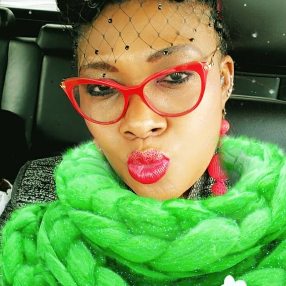 Meet your Posher, Olga - Picture 8 of 17